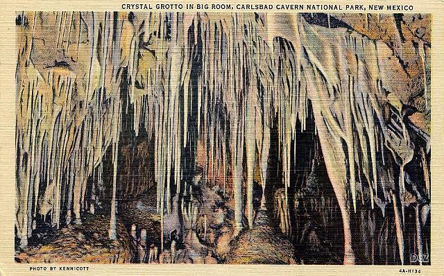 17a Crystal Grotto, Carlsbad Caverns NM (ppc 1950s)